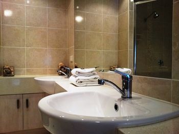 Mirra Chana - Darwin Holiday 4