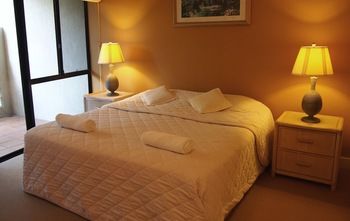 Mirra Chana - Darwin Holiday 14