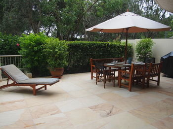 Mirra Chana - Darwin Holiday 29