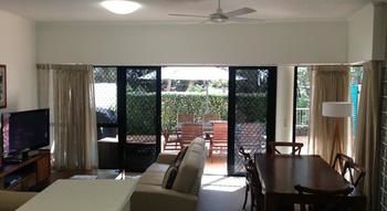 Mirra Chana - Darwin Holiday 32