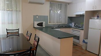 Australian Home Away @ Box Hill 21 - Darwin Holiday 4