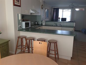 Australian Home Away @ Box Hill 21 - Darwin Holiday 7