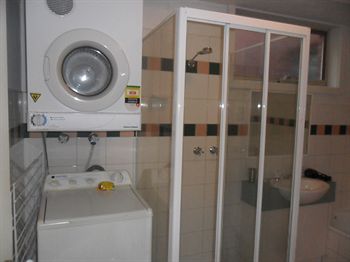 Australian Home Away @ Box Hill 21 - Darwin Holiday 10