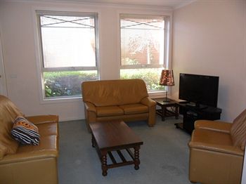 Australian Home Away @ Box Hill 21 - Darwin Holiday 13