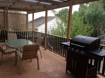 Australian Home Away @ Doncaster Grange Park - Darwin Holiday 1