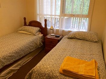 Australian Home Away @ Doncaster Grange Park - Darwin Holiday 6