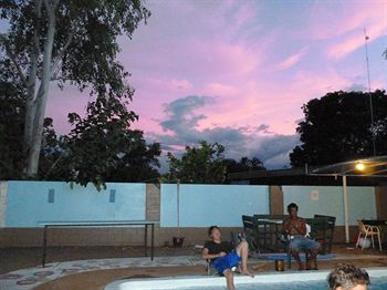 Palm Court Budget Motel Hostel/Backpackers - Darwin Holiday 9