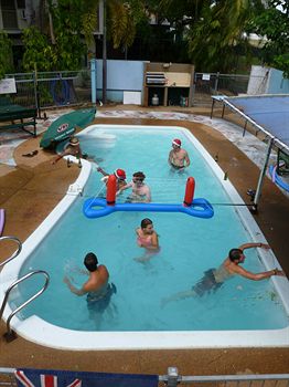 Palm Court Budget Motel Hostel/Backpackers - Darwin Holiday 11