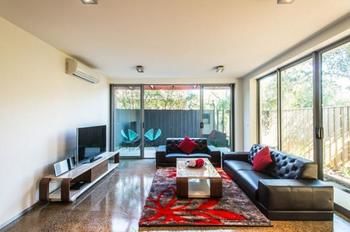 Orange Serviced Apartment - Darwin Holiday 12