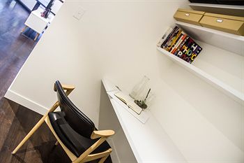 AKOM Prahran - Darwin Holiday 2