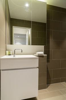 AKOM Prahran - Darwin Holiday 6