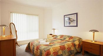 Waverley Corporate Townhouses - Darwin Holiday 3