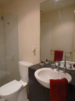 Australian Home Away @ Market Square Melbourne - Darwin Holiday 0