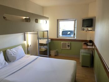 Ibis Budget Campbelltown - Darwin Holiday 5