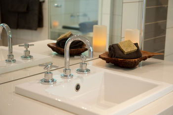 Mountain Element Retreats - Darwin Holiday 1