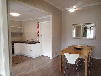 Dungowan Waterfront Apartments - Darwin Holiday 12