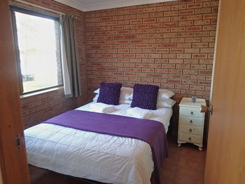 Dungowan Waterfront Apartments - Darwin Holiday 16