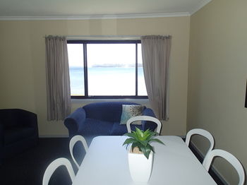 Dungowan Waterfront Apartments - Darwin Holiday 183