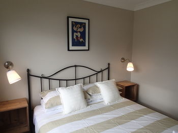 Dungowan Waterfront Apartments - Darwin Holiday 205