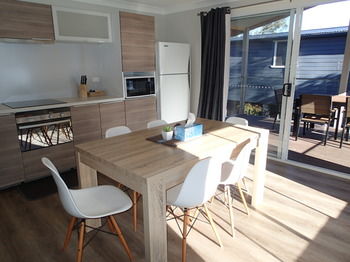 Dungowan Waterfront Apartments - Darwin Holiday 240