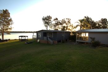 Dungowan Waterfront Apartments - Darwin Holiday 245