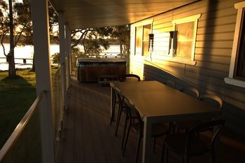 Dungowan Waterfront Apartments - Darwin Holiday 252