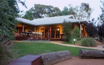 Zoofari Lodge, Taronga Western Plains Zoo - Darwin Holiday 5