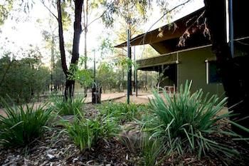 Zoofari Lodge, Taronga Western Plains Zoo - Darwin Holiday 6