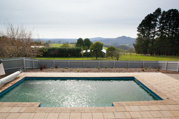 Seclusions Blue Mountains - Darwin Holiday 9