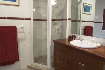 Kingfishers Manor @ Noosa - Darwin Holiday 6