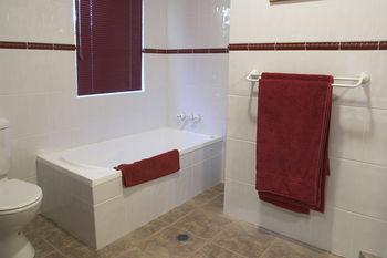 Kingfishers Manor @ Noosa - Darwin Holiday 8