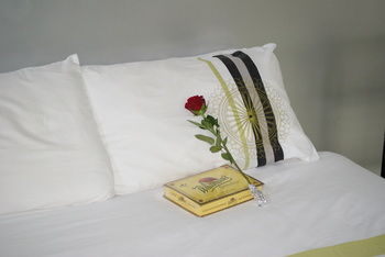 Kingfishers Manor @ Noosa - Darwin Holiday 40