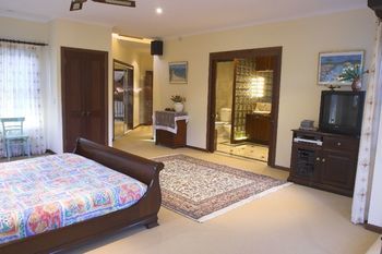 Kingfishers Manor @ Noosa - Darwin Holiday 45