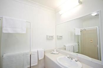 Branxton House Motel, Hunter Valley - Darwin Holiday 3