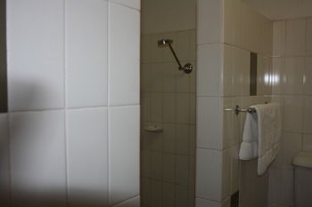 Crossroads Hotel Liverpool - Darwin Holiday 8