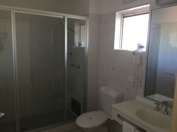 Ulladulla Harbour Motel - Darwin Holiday 14