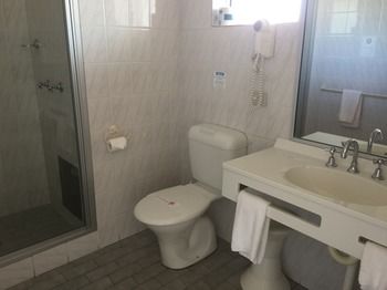 Ulladulla Harbour Motel - Darwin Holiday 15
