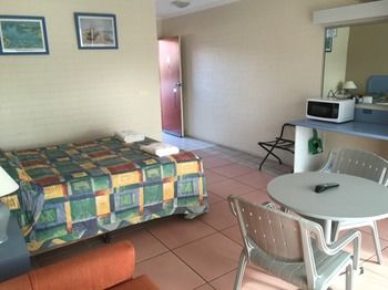 Ulladulla Harbour Motel - Darwin Holiday 19