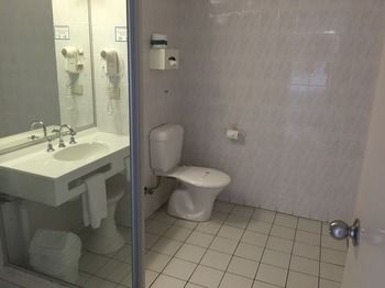 Ulladulla Harbour Motel - Darwin Holiday 32