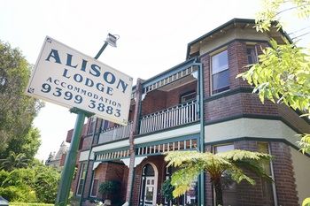 Alison Lodge - Darwin Holiday 1