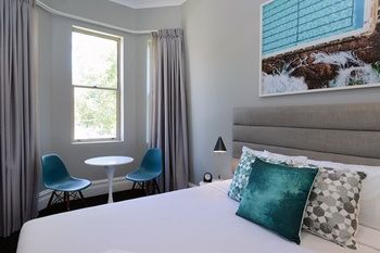 Alison Lodge - Darwin Holiday 12