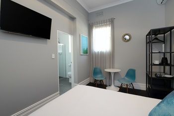 Alison Lodge - Darwin Holiday 20