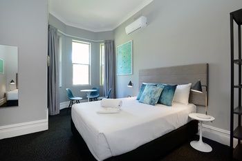 Alison Lodge - Darwin Holiday 21