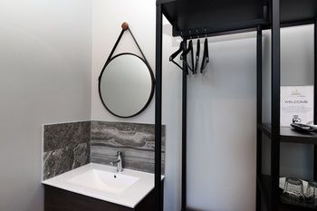 Alison Lodge - Darwin Holiday 23