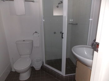 Currimundi Hotel Motel - Darwin Holiday 3