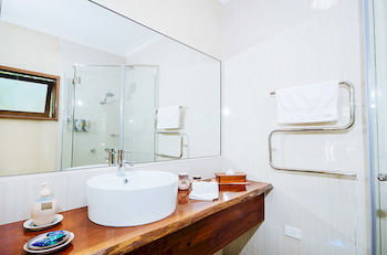 Lillypilly's Country Cottages & Day Spa - Darwin Holiday 24