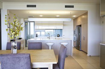 White Shells Luxury Apartments - Darwin Holiday 17