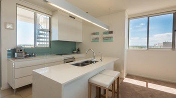 White Shells Luxury Apartments - Darwin Holiday 58