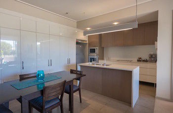 White Shells Luxury Apartments - Darwin Holiday 68