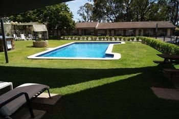 Old Maitland Inn - Darwin Holiday 4